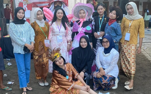 Thumbnail Berita - Belum Banyak yang Tahu, Ini Asal-Usul Tradisi Karnaval