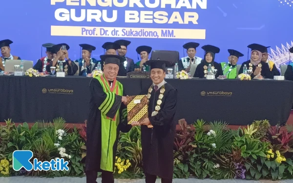 Thumbnail Berita - Prof. Sukadiono! Ketua Muhammadiyah Jatim Raih Guru Besar, Beri Bukti Pendidikan Tak Kenal Lelah