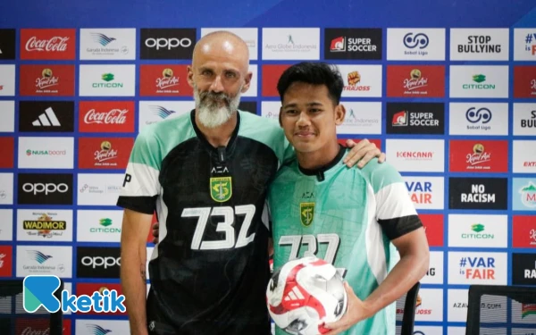 Thumbnail Berita - 2 Pemain Persebaya Dipanggil Timnas Indonesia U-23, Ini Tanggapan Eduardo Perez