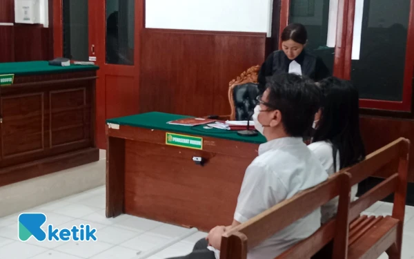 Thumbnail Berita - Sidang Kasus Perusakan, Jan Hwa Diana Suruh Suami Copot Ban Mobil Korban