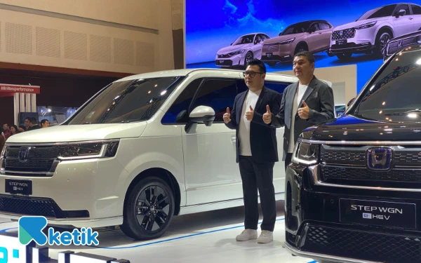 Thumbnail Berita - Honda Surabaya Center Fokus Produk Hybrid di GIIAS Surabaya 2025, Targetkan 150 SPK