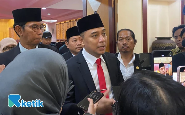 Thumbnail Berita - Persilakan Mahasiswa Demo, Wali Kota Eri: Tolong Dijaga Kota Ini