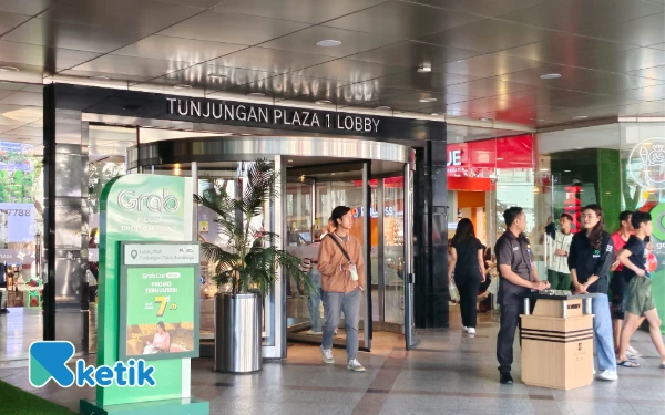 Thumbnail Berita - Usai Tutup Sehari, Tunjungan Plaza Surabaya Kembali Beroperasi