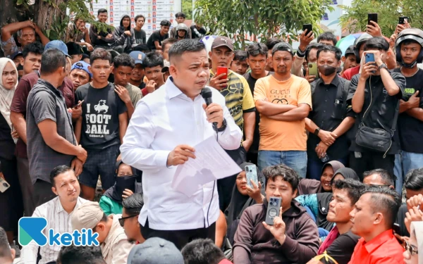 Thumbnail Berita - Sesama Kader NasDem, Sahroni Buat Polri Sibuk, Ogol Minta Kapolri Segera Dipecat