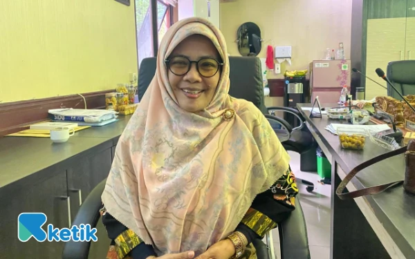 Thumbnail Berita - DPRD Surabaya Pastikan Perbaikan Fasilitas Umum Rusak Akibat Demo Berjalan Bertahap
