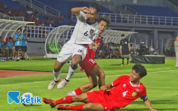Thumbnail Berita - Gerald Vanenburg Kecewa Indonesia Gagal Menang Lawan Laos di Laga Perdana Kualifikasi Piala Asia U-23 2026
