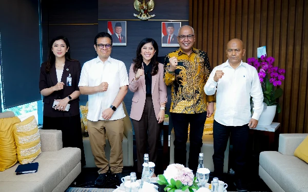 Thumbnail Berita - PWI Kembali Jadi Satu, Ini Pesan Menkomdigi Meutya Hafid