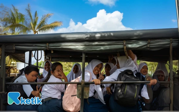 Thumbnail Berita - Pemanfaatan Colt untuk Transportasi Pelajar Pacitan, Komisi II DPRD: Layak Dikaji
