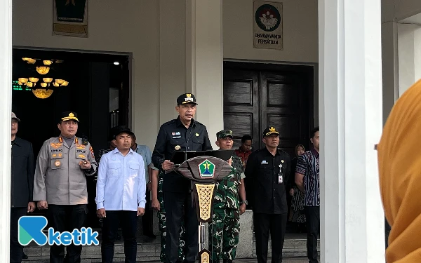 Thumbnail Berita - Wali Kota Wahyu Hidayat Gandeng Masyarakat Deklarasi Damai, Siap Jaga Persatuan dan Keamanan
