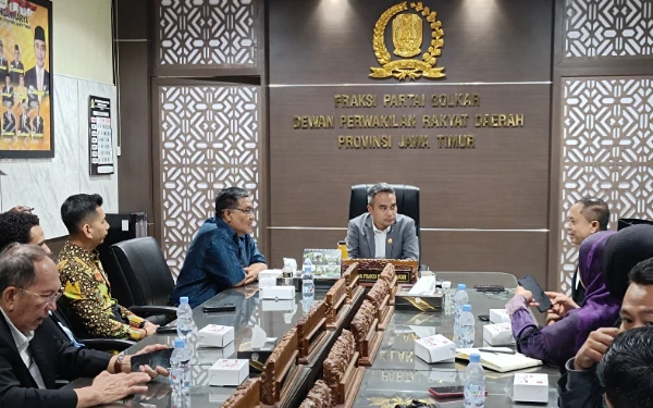 Thumbnail Berita - Fraksi Golkar DPRD Jatim Terima HIPPI, Bahas Restrukturisasi Dukungan UMKM