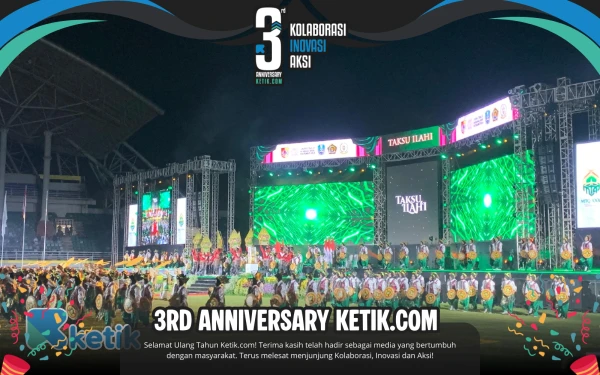 Thumbnail Berita - Memukau, Pembukaan MTQ XXXI Jatim di Jember Suguhkan Atraksi Drone dan Tarian Kolosal