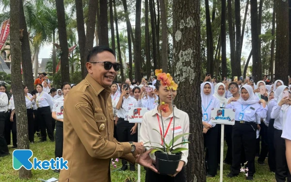 Thumbnail Berita - STIE Malangkucecwara Tanam 150 Anggrek, Kembalikan Citra Malang sebagai Kota Bunga