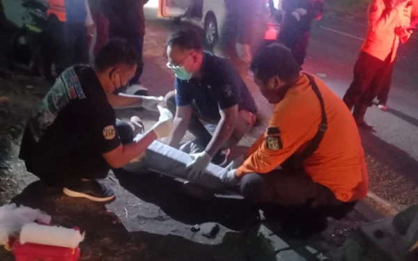 Thumbnail Berita - Kecelakaan di Jalan Margomulyo Surabaya, 1 Orang Tewas