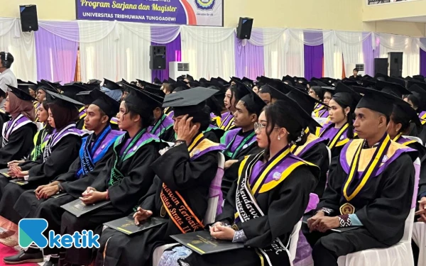 Thumbnail Berita - Wisuda Ke-49 Unitri, Rektor Dorong Lulusan Langsung Berkontribusi ke Masyarakat