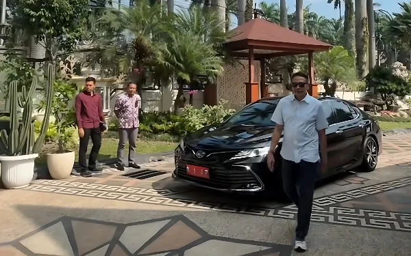 Thumbnail Berita - Aksi Mbois Wali Kota Malang Larang Tot Tot Wuk Wuk Saat Pengawalan, Kecuali Darurat