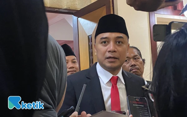 Thumbnail Berita - Wali Kota Eri Minta Dispendukcapil dan DPMPTSP Bahas Perizinan Kos-kosan dengan Komisi A DPRD Surabaya