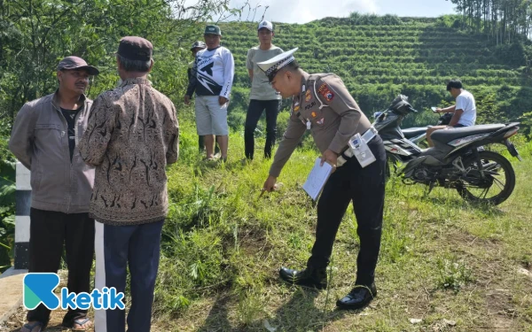 Thumbnail Berita - Polisi Pastikan Dua Jenazah di  Wiyurejo Pujon Malang Akibat Kecelakaan Lalu lintas   ‎