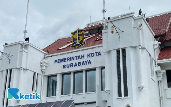 Thumbnail Berita - Tuntutan Massa Soal Transparansi Anggaran! Ini Jawaban Pemkot Surabaya