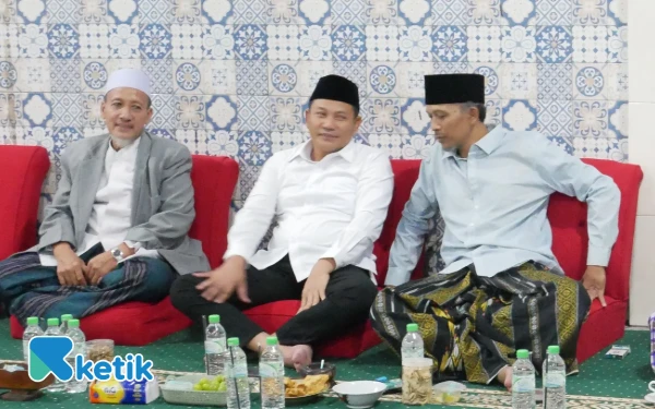 Thumbnail Berita - Bupati Subandi: Pimpinan Daerah Dekat dengan Para Kiai, Sidoarjo Semakin Kuat