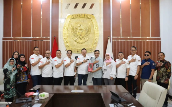 Thumbnail Berita - DPRD Surabaya Konsultasi ke KPU RI Soal Pemetaan Ulang Dapil