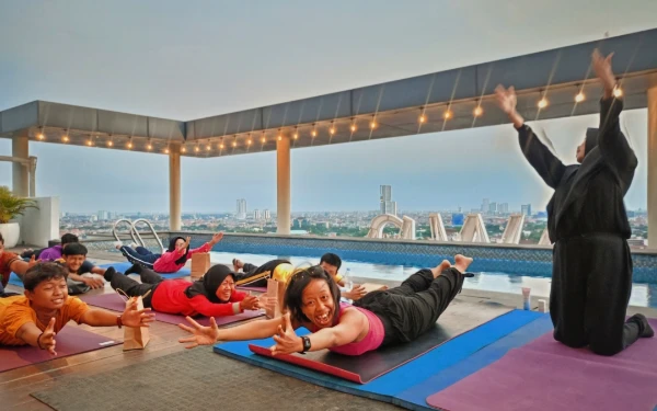 Thumbnail Berita - Menyatu dalam Hening, Yoga Jadi Ruang Inklusi untuk Teman Tuli di Surabaya