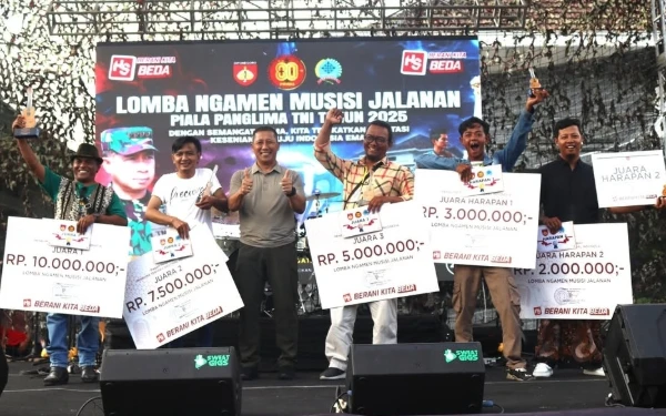Thumbnail Berita - Musisi Jalanan Yogyakarta Melaju ke Final Nasional Lomba Ngamen Musisi Jalanan  Piala Panglima TNI 2025