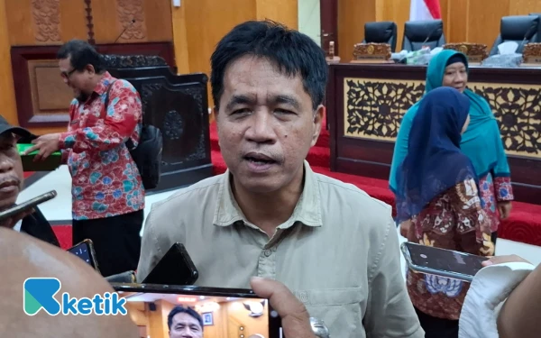 Thumbnail Berita - Target PAD Diturunkan tapi Utang Ditambah, Anggota Anggar Sebut Anomali Ala Pemkot Surabaya