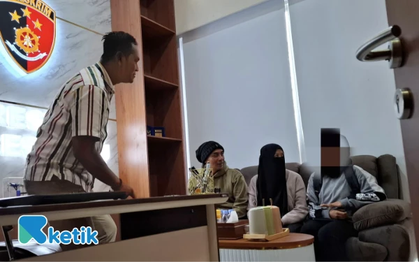 Thumbnail Berita - ‎Remaja Putri Kota Batu yang Tinggalkan Rumah Ternyata Dibawa Kabur   ‎