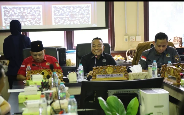 Thumbnail Berita - DPRD Surabaya Sorot Dugaan Pelanggaran Fasum oleh Café NOOK