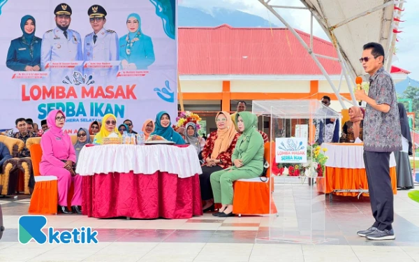 Thumbnail Berita - Wabup Halsel Buka Lomba Masak Serba Ikan, Sejumlah Kecamatan Adu Inovasi Kuliner