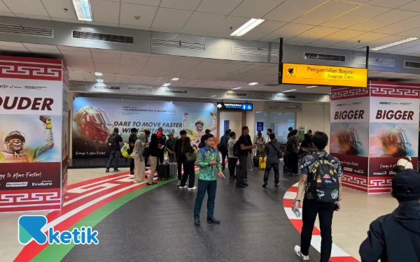 Thumbnail Berita - Suasana Bandara Internasional Lombok pada H-1 MotoGP Mandalika 2025