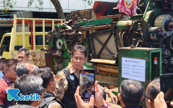 Thumbnail Berita - Tegas, Menkeu Purbaya Akan Kurangi Dana MBG Jika Penyerapan Rendah