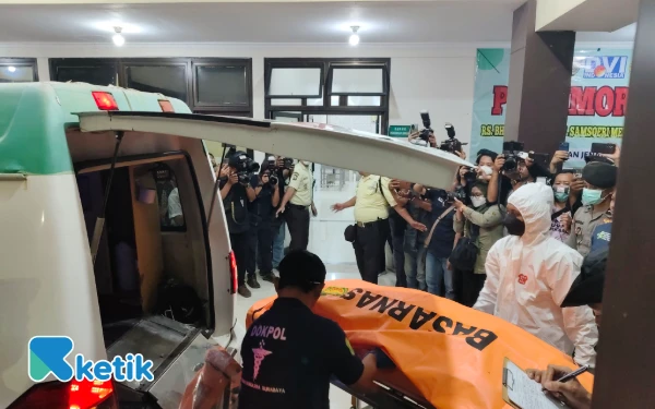 Thumbnail Berita - Percepat Identifikasi Korban Ponpes Al Khoziny, DVI Kirim 56 Sampel DNA ke Mabes Polri