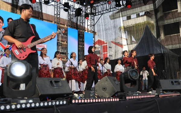 Thumbnail Berita - Untag Surabaya Expo 2025: 3.200 Mahasiswa Baru Diajak Rayakan Kreativitas dan Nasionalisme