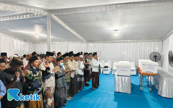 Thumbnail Berita - 2 Jenazah Korban Ponpes Al Khoziny Kembali Teridentifikasi, Warga Surabaya dan Bangkalan