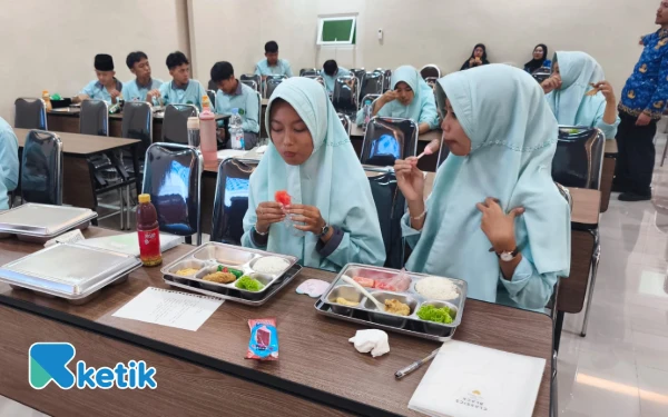 Thumbnail Berita - ‎MBG di Kota Batu Sasar 16.680 Siswa dari TK hingga SMA