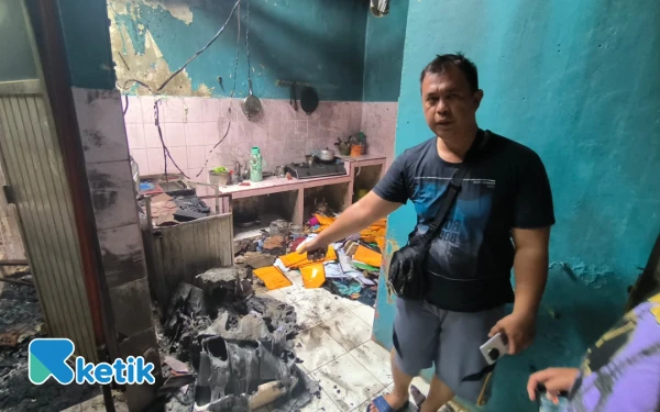 Thumbnail Berita - Nyaris Hangus! Korsleting dari Mesin Cuci Picu Kebakaran Rumah di Palembang