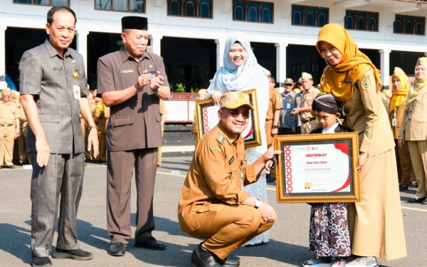Thumbnail Berita - Bangga! Dua Lembaga Pendidikan Anak di Pemalang Raih Penghargaan Nasional