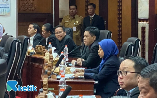Thumbnail Berita - Kritik Pembiayaan Alternatif Pemkot Surabaya, Imam Syafi'i: Soal Pinjaman Harus Transparan!