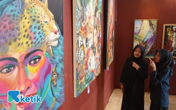 Thumbnail Berita - Dejavu, Ajang Pameran 21 Perupa Salurkan Goresan Karya Seni di Atas Kanvas
