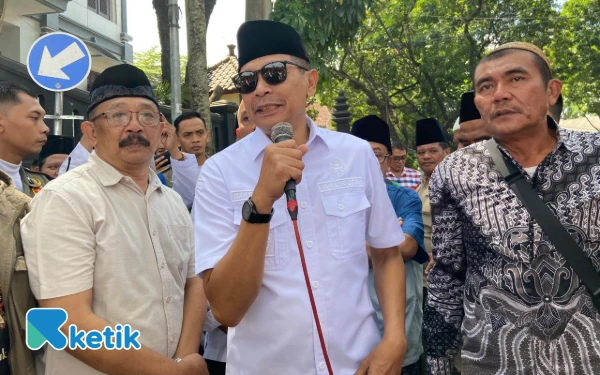 Thumbnail Berita - Wali Kota Malang Temui Demo Santri, Ikut Kawal Jalur Hukum