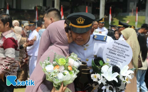 Thumbnail Berita - Lantik 1.058 Praja Pratama IPDN, Wamendagri: Jauhi Tindak Kekerasan