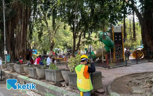 Thumbnail Berita - DLH Kota Malang Beberkan Wajah Baru Alun-Alun Merdeka, Lebih Ramah Anak