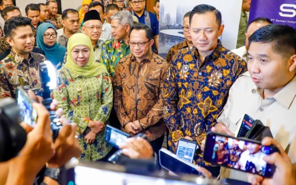 Thumbnail Berita - Gubernur Khofifah dan 3 Menteri Bertekad Wujudkan Rumah Layak Bagi Masyarakat Berpenghasilan Rendah