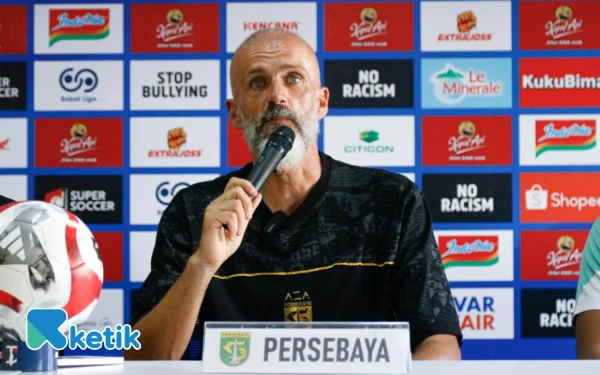 Thumbnail Berita - Prediksi Laga Persebaya vs Persija, Eduardo Perez Siapkan Kejutan di Stadion GBT