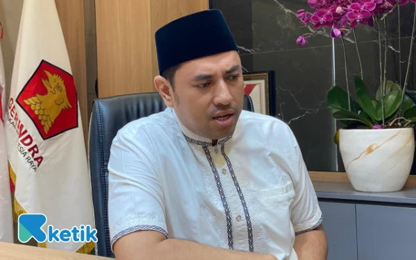 Thumbnail Berita - DPRD Surabaya Dorong Efisiensi dan Inovasi PAD di Tengah Pengurangan TKD Rp730 Miliar