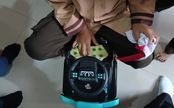 Thumbnail Berita - Inovasi Mahasiswa UMM, Stroller Ajaib Berbasis Teknologi Bantu Anak Autis