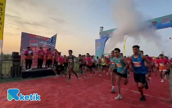 Thumbnail Berita - Pare Run 2025 Sukses Gaet 700 Pelari, Jadi Ajang Pembinaan dan Geliat Ekonomi Lokal