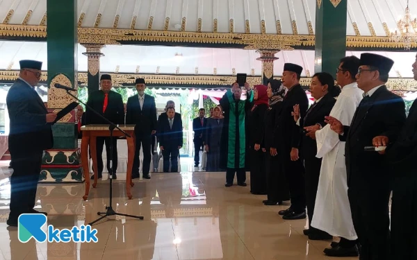 Thumbnail Berita - Bupati Sleman Lantik 17 Pejabat Baru, Perkuat Tiga Sektor Kunci