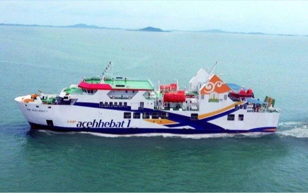 Thumbnail Berita - Pemuda Lompat ke Laut dari Kapal Aceh Hebat 1, Kapten Tegaskan Bukan Terpeleset tapi Aksi Nekat